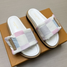 Louis Vuitton Slippers